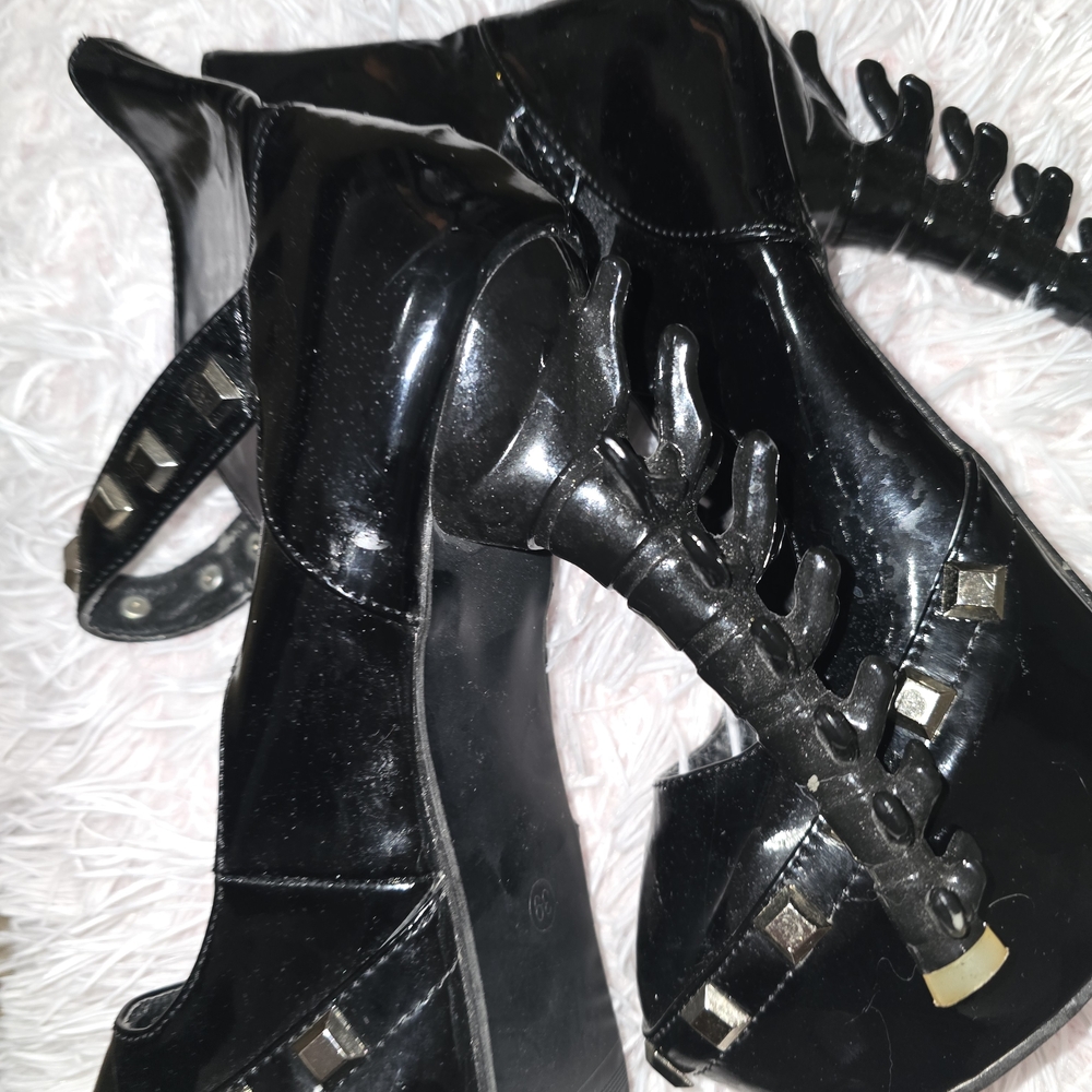 Black Leather Show Story Stelettiots Chic Black Heels with Stud Accents - Picture 6 of 11